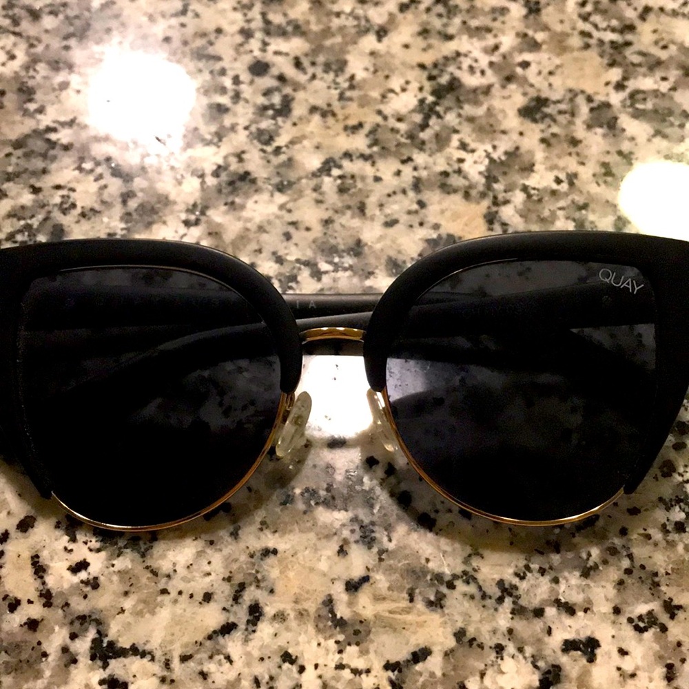 Quay Sunglasses 🕶